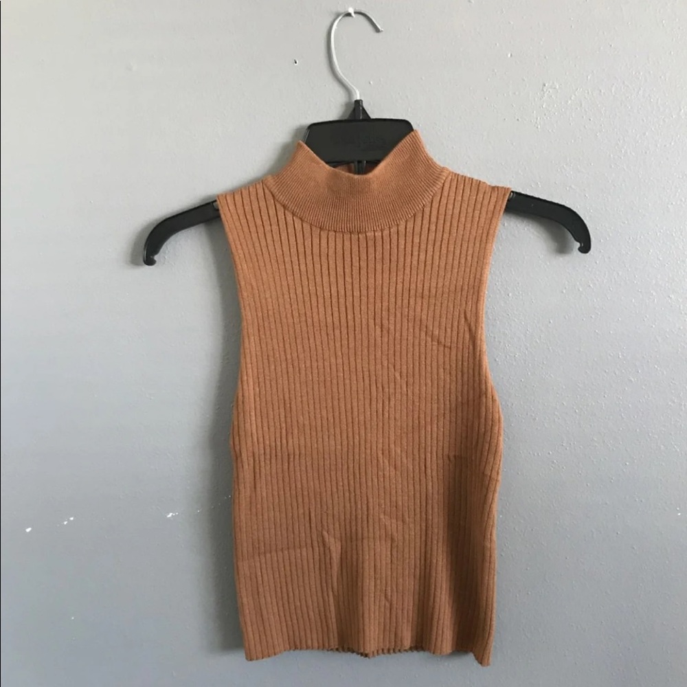 Turtle neck tank top